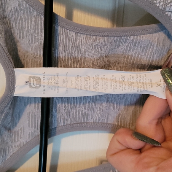 Fabletics XL compression workout tank - Picture 3 of 6